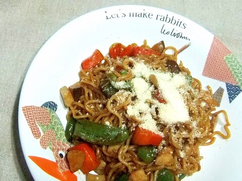 野菜と粉チーズの焼きそば